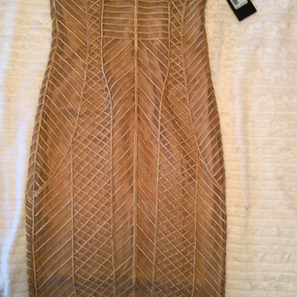 AXEL GOLD ROYALTY DRESS - Picture 6 of 7